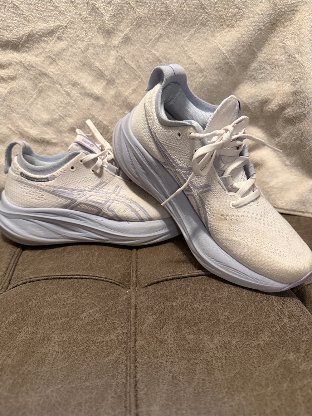 ASICS Women's Running Shoes - Cream with Light Lavender Details